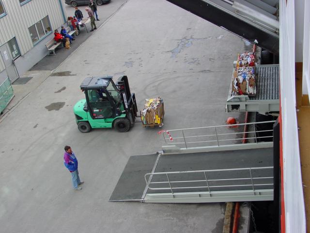 tag_8_006.jpg