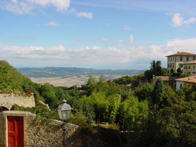 Volterra09.jpg