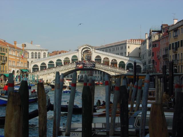 02090218.jpg